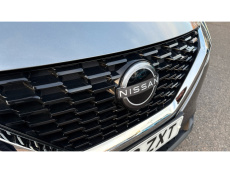 Nissan Qashqai 1.3 DiG-T MH N-Connecta 5dr Petrol Hatchback